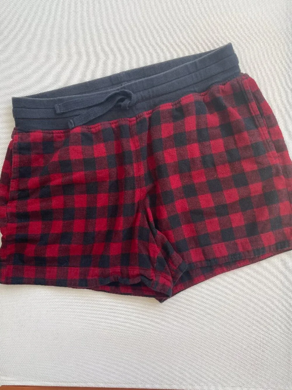 LLBEAN Buffalo Plaid Flannel Pajama Sleep Shorts, Med.